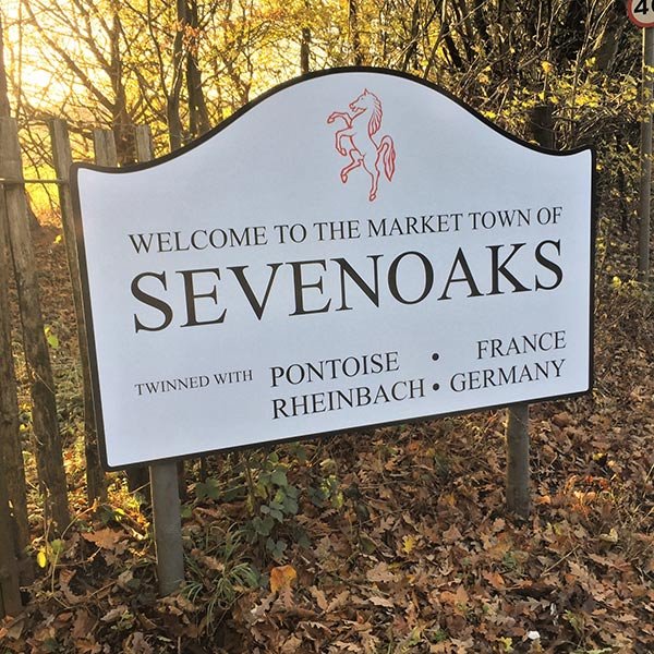 Sevenoaks sign